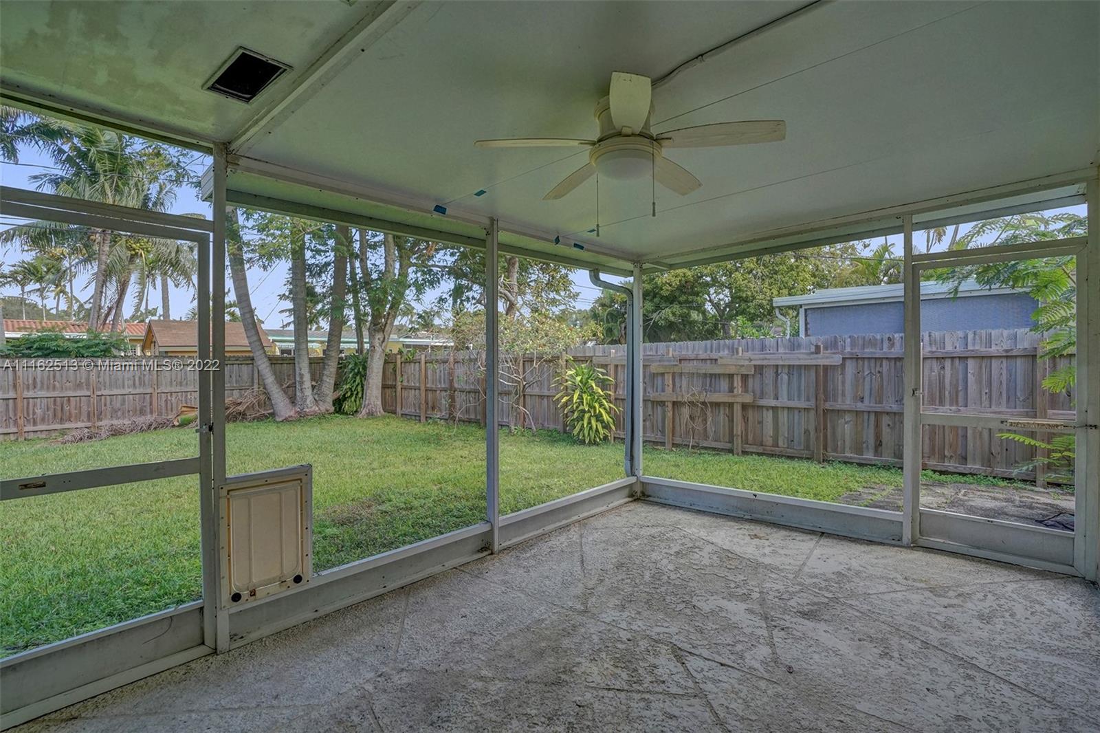 HOLLYWOOD HOMESITES HIGH - Residential