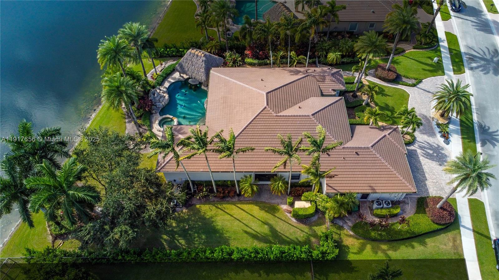 RIVERSTONE - Residential