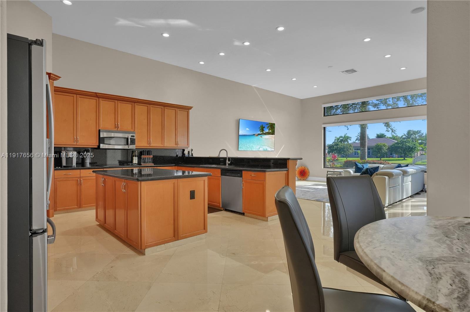 RIVERSTONE - Residential