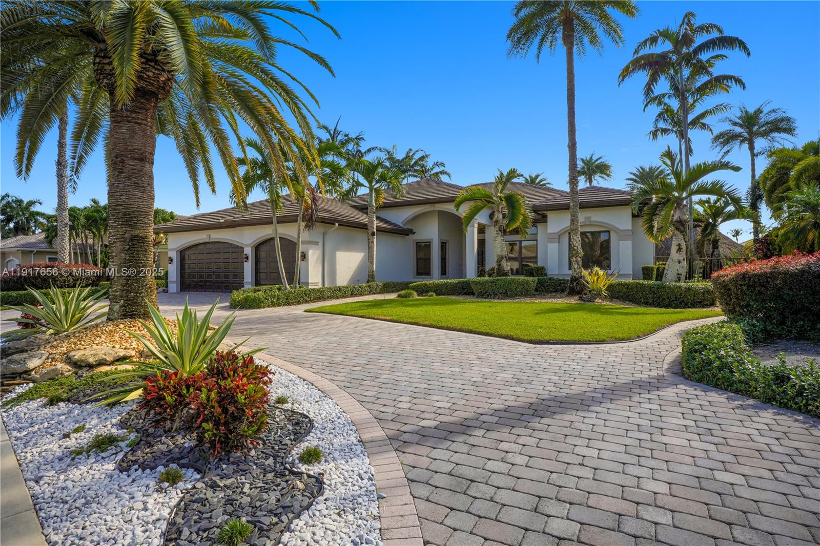 RIVERSTONE - Residential