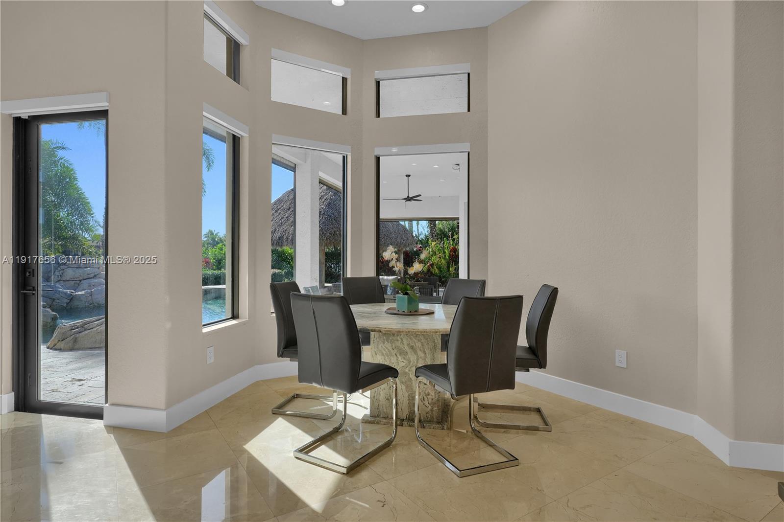 RIVERSTONE - Residential