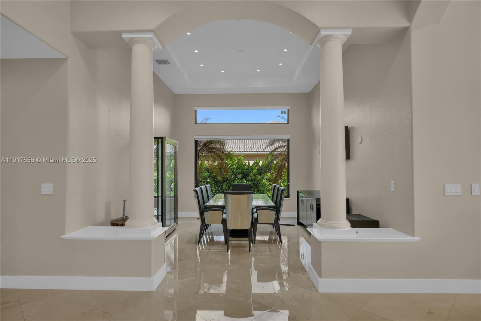 RIVERSTONE - Residential