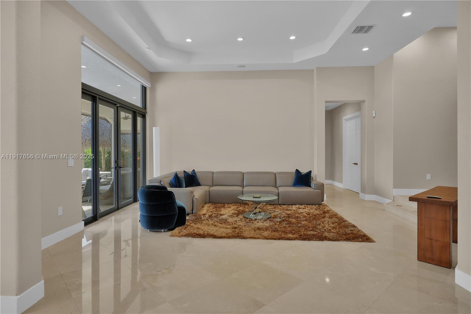 RIVERSTONE - Residential