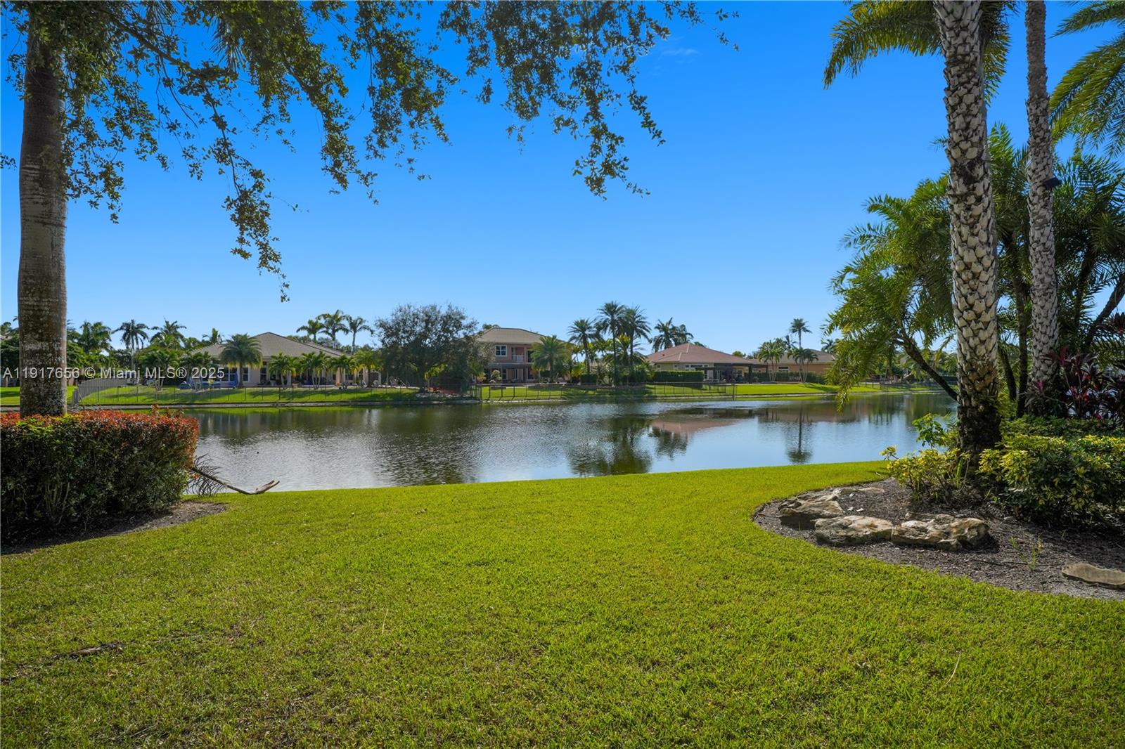 RIVERSTONE - Residential