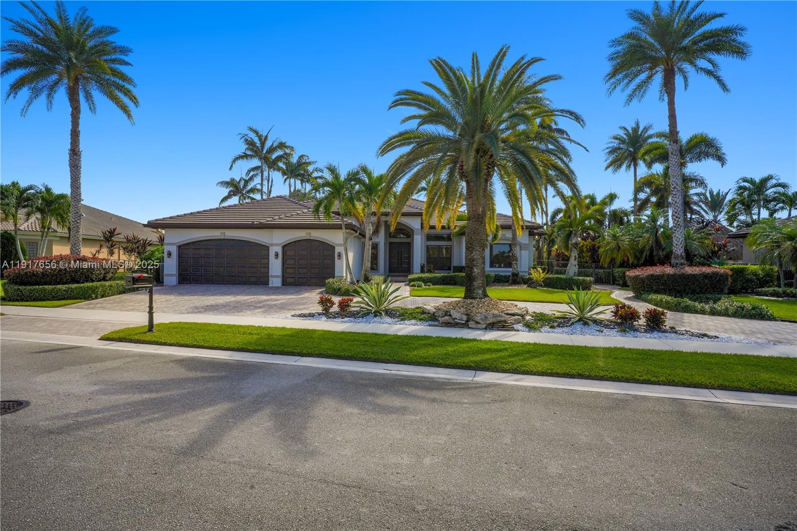 RIVERSTONE - Residential