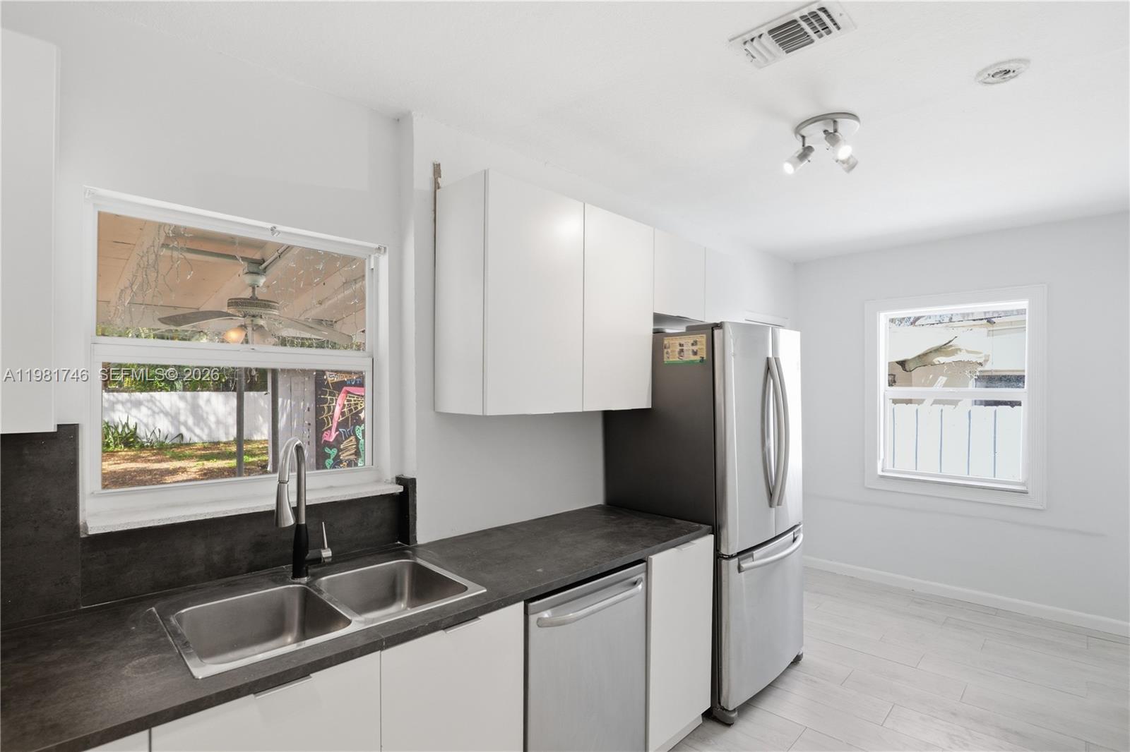 GLENNDALE - Residential