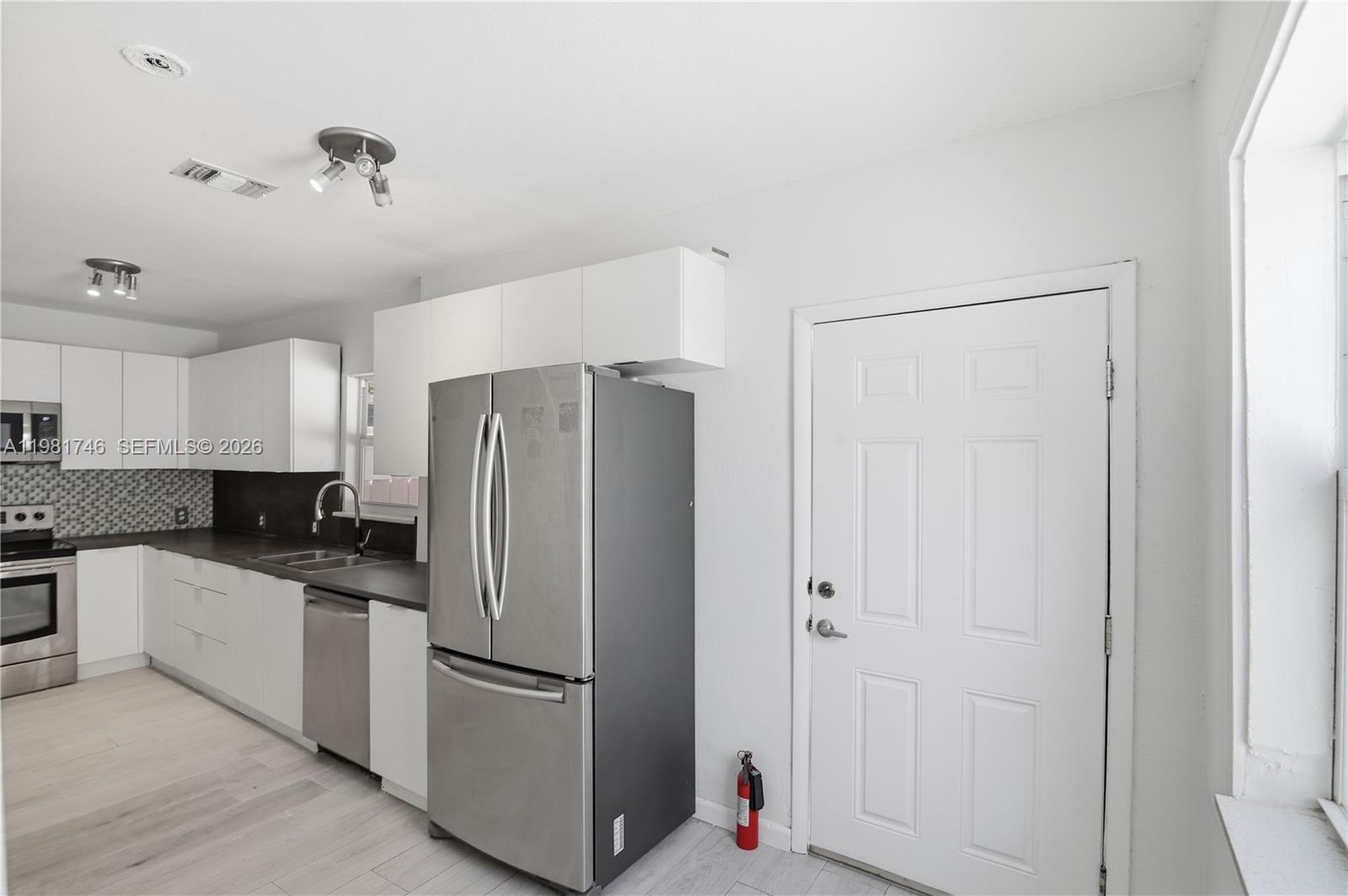 GLENNDALE - Residential