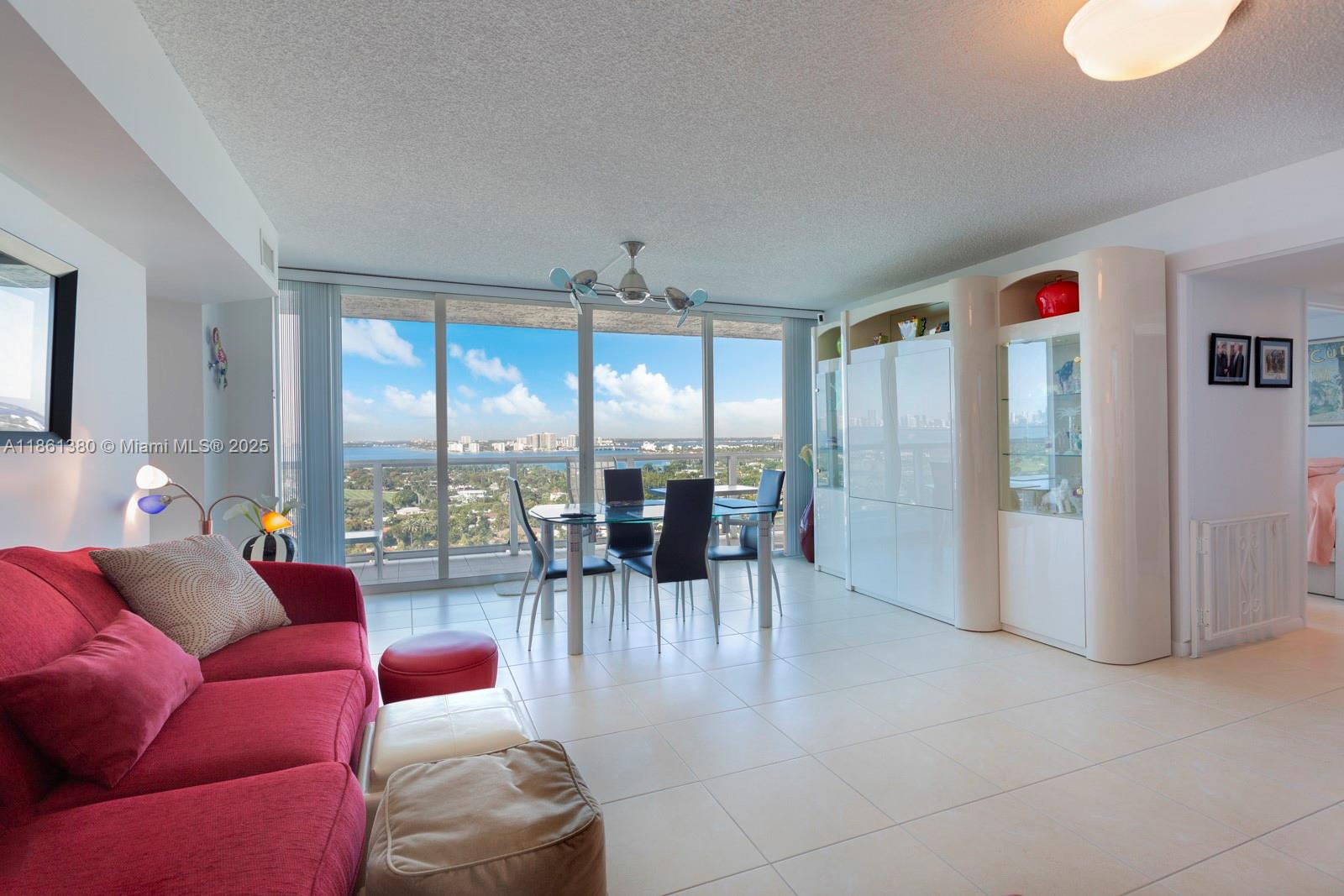 5900 Collins Ave 2105