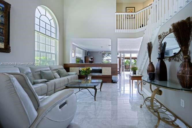 OLYMPIA 2 - Residential