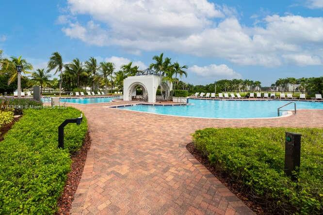 OLYMPIA 2 - Residential