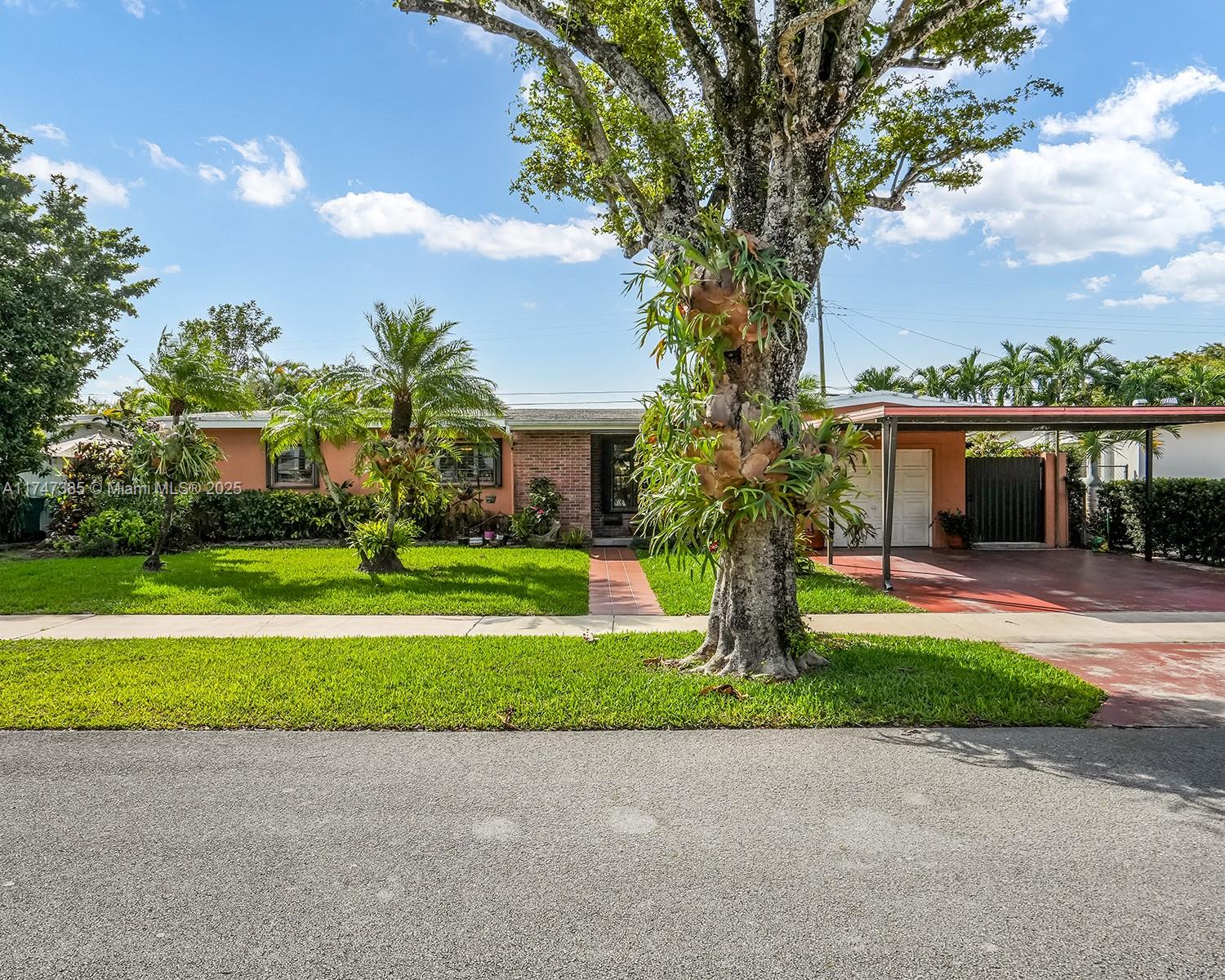 Property for Sale at 9460 Sw 53rd St, Miami, Broward County, Florida - Bedrooms: 3 
Bathrooms: 2  - $749,000