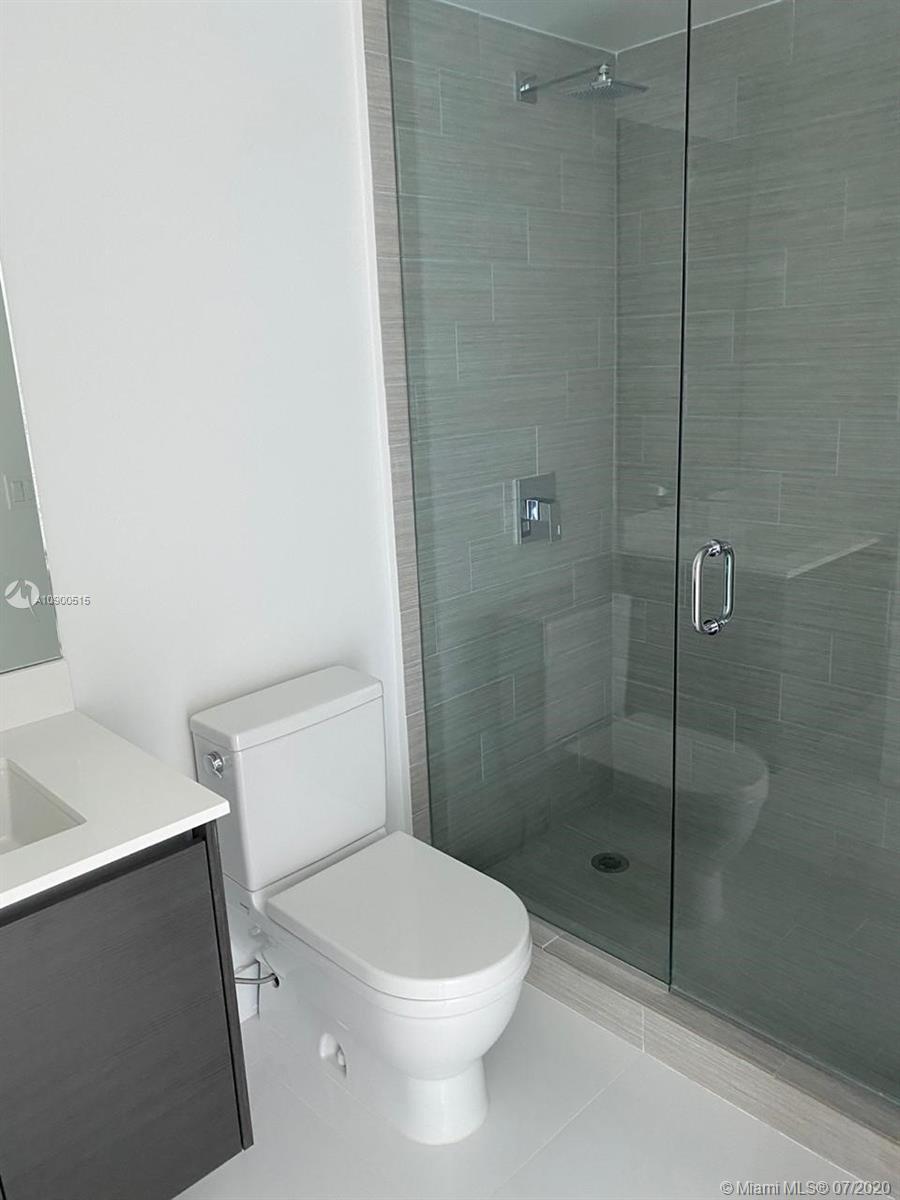 PARQUE TOWERS CONDO - Residential Lease