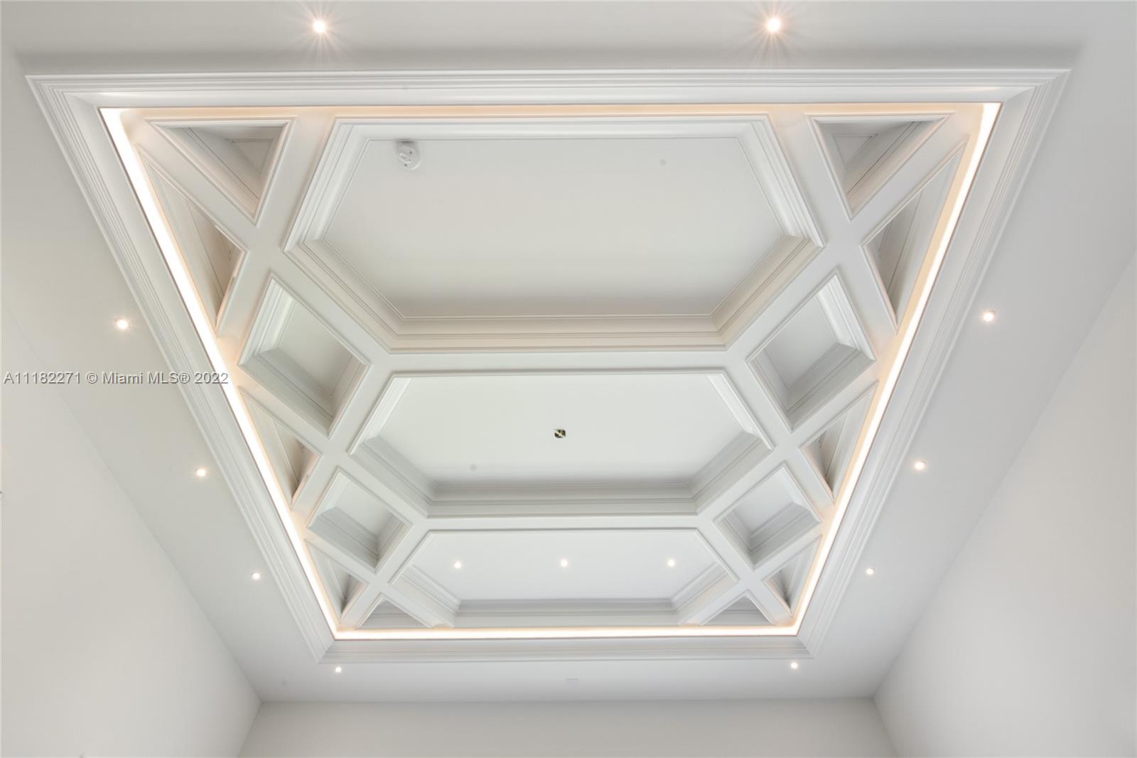 Pinecrest Shear Estates - Residential