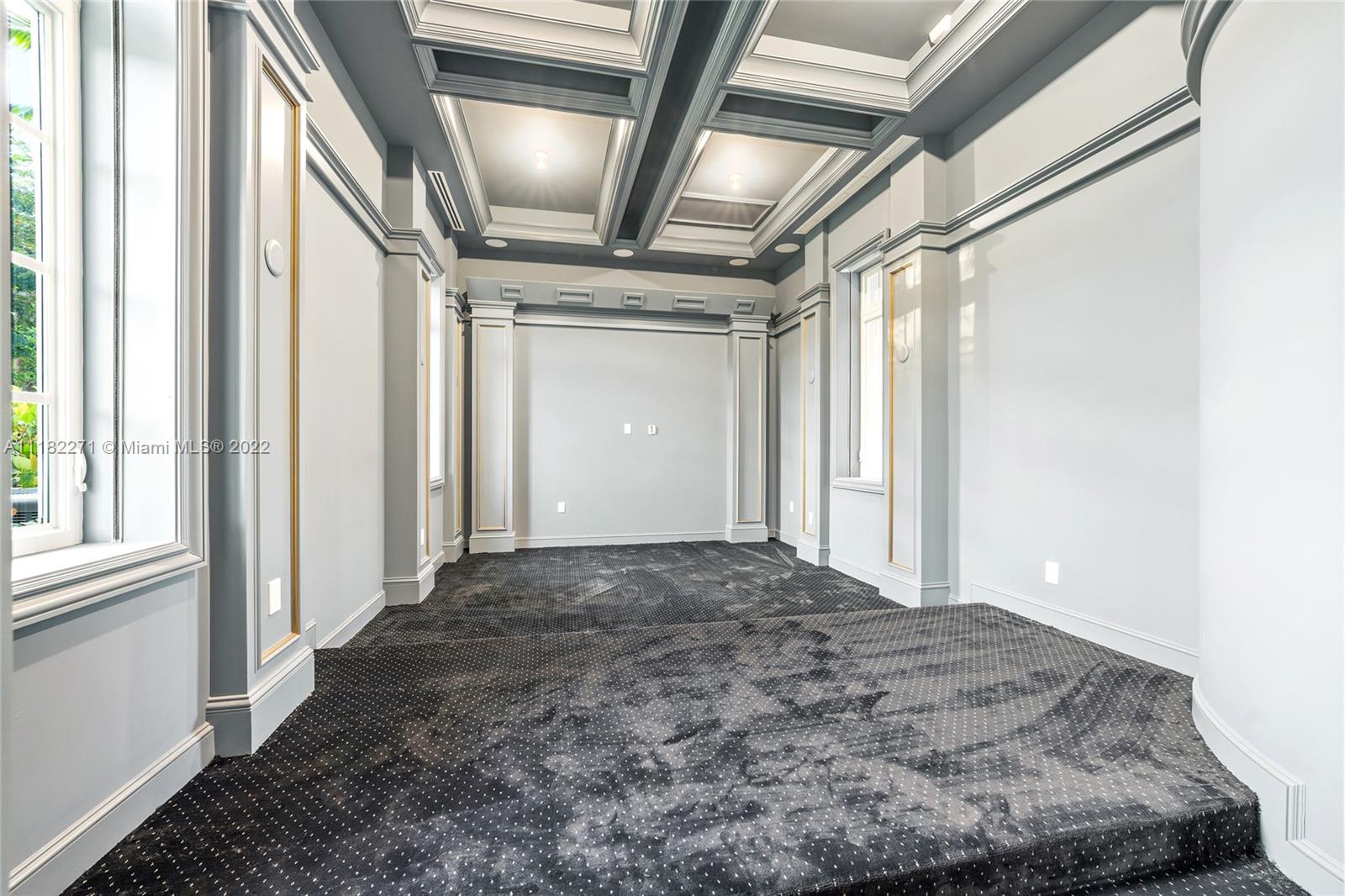 Pinecrest Shear Estates - Residential