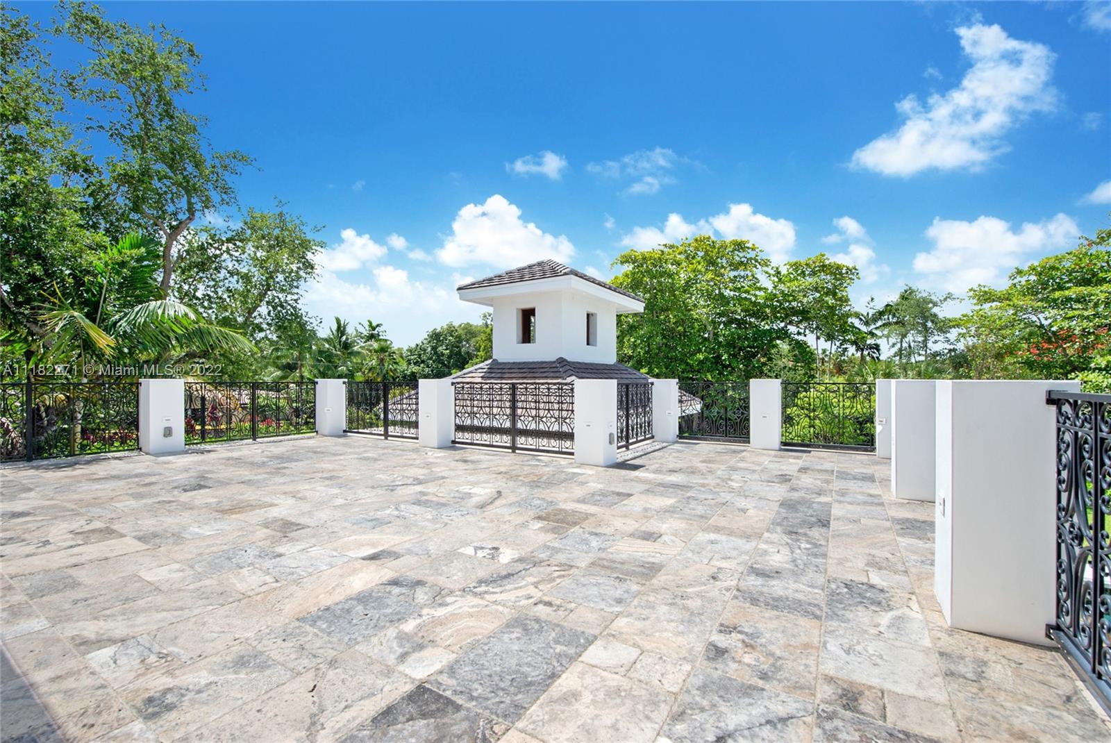 Pinecrest Shear Estates - Residential