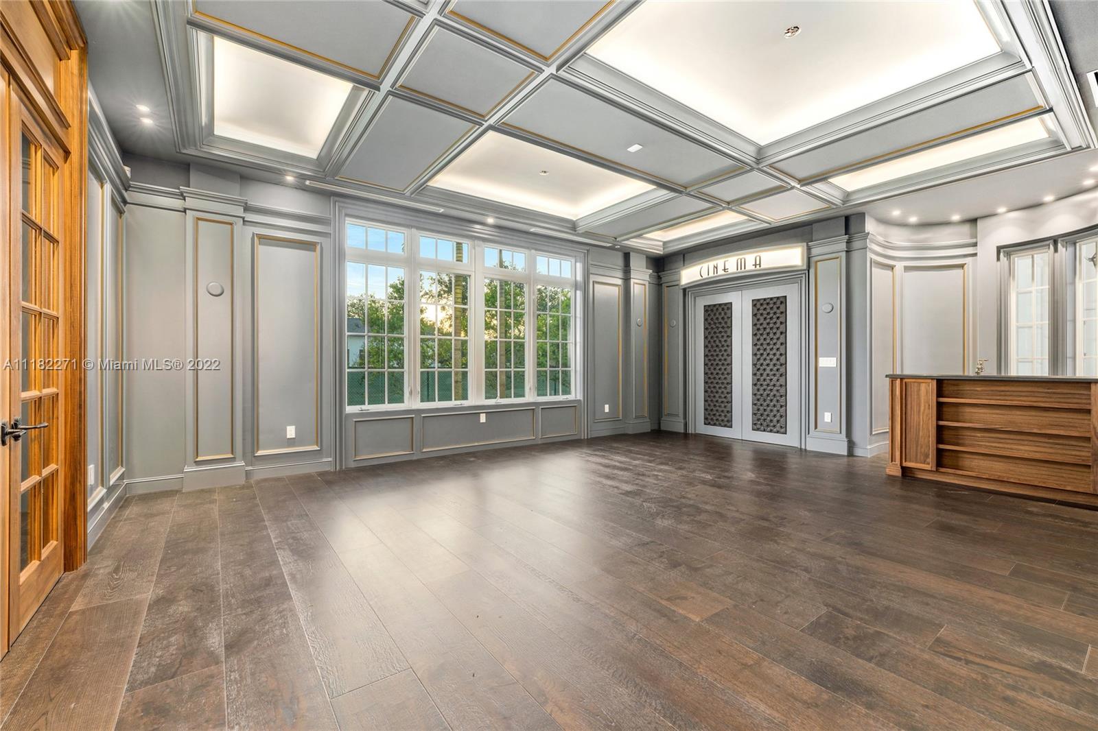 Pinecrest Shear Estates - Residential