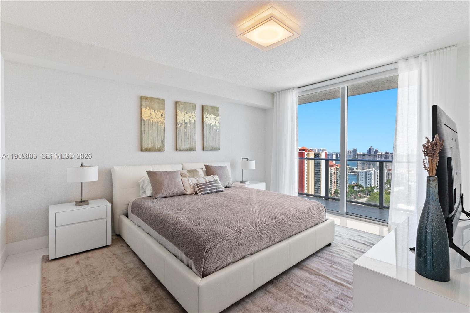 PARQUE TOWERS CONDO - Residential