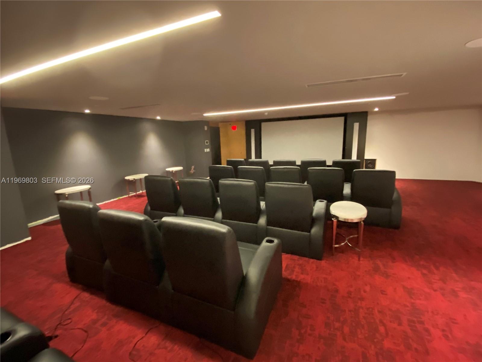 PARQUE TOWERS CONDO - Residential