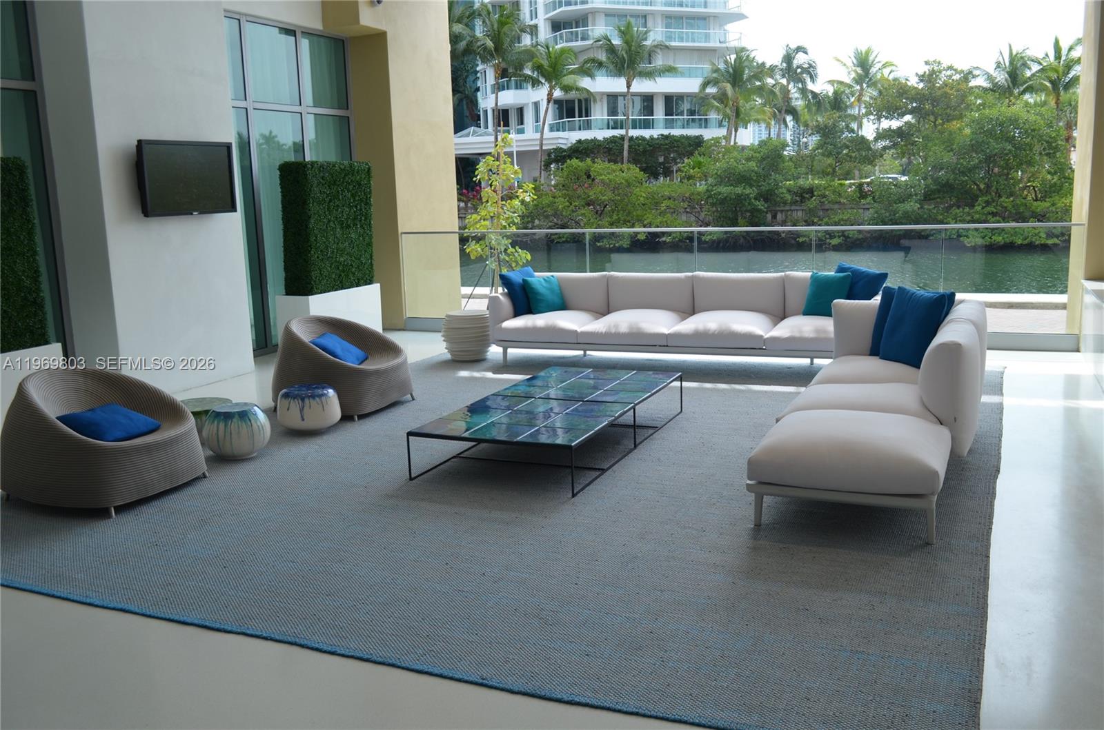 PARQUE TOWERS CONDO - Residential