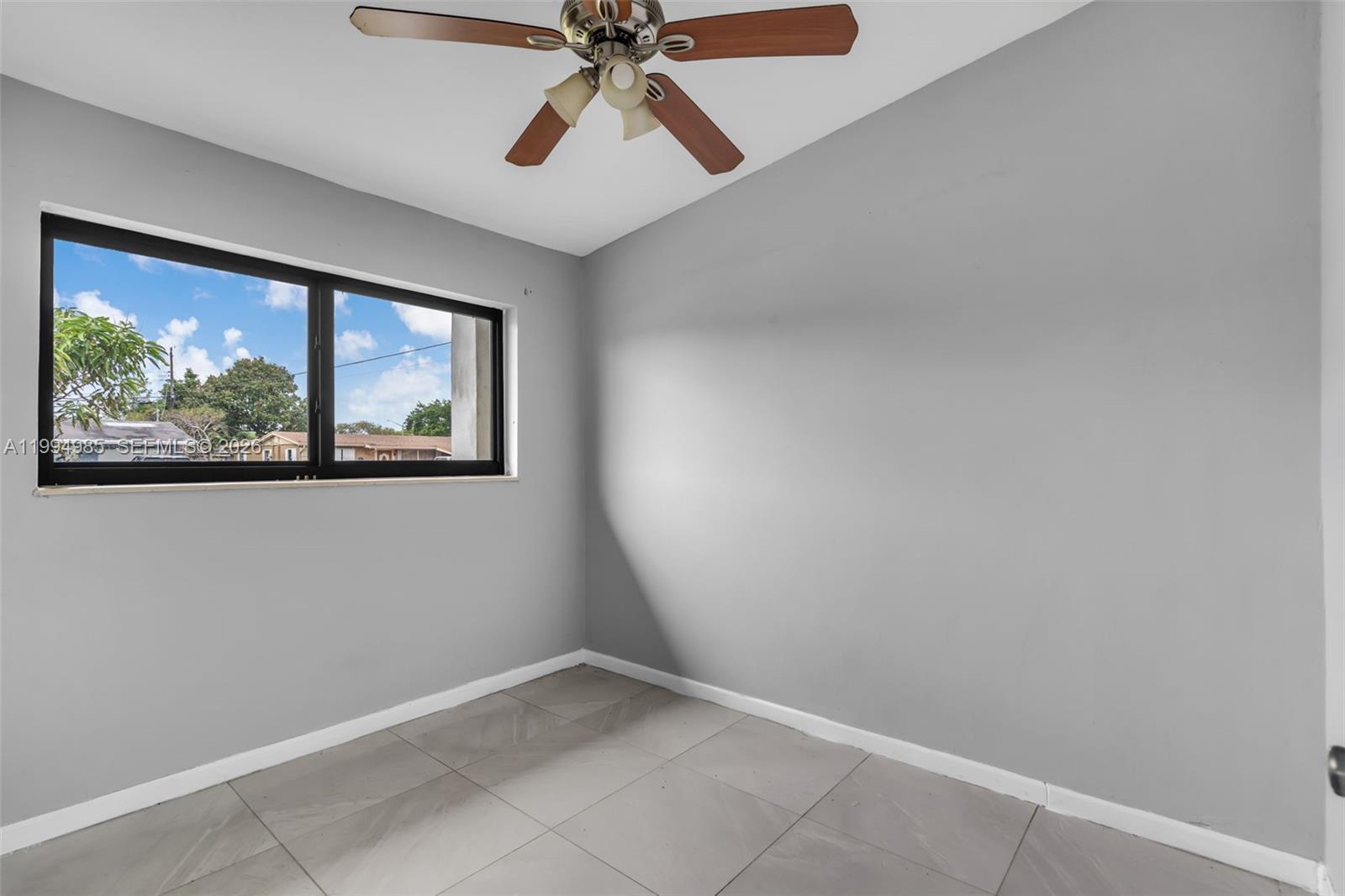 LAKE AIRE ESTATES - Residential