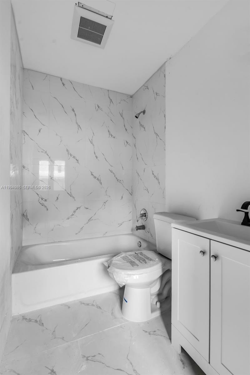 LAKE AIRE ESTATES - Residential