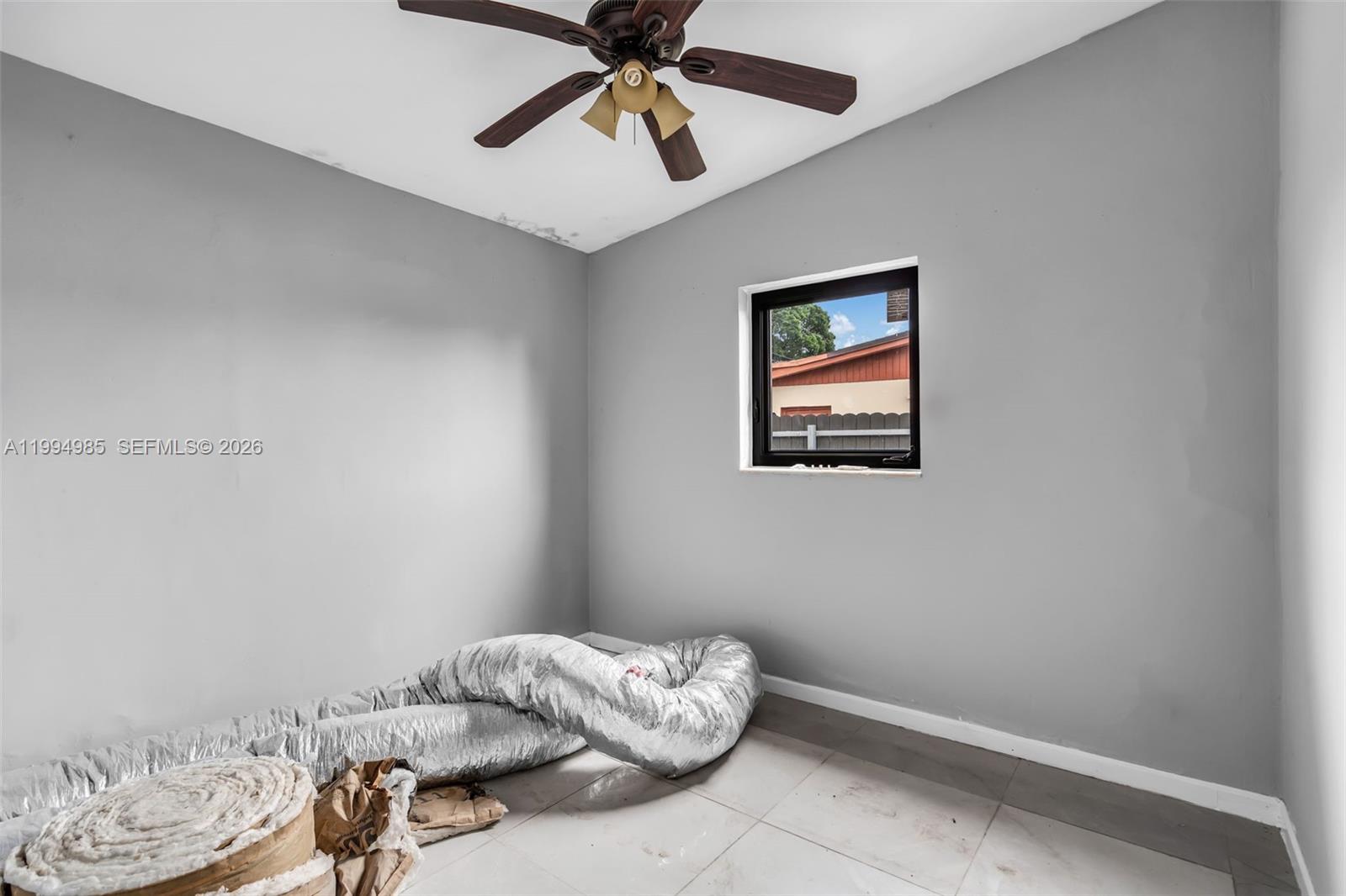 LAKE AIRE ESTATES - Residential