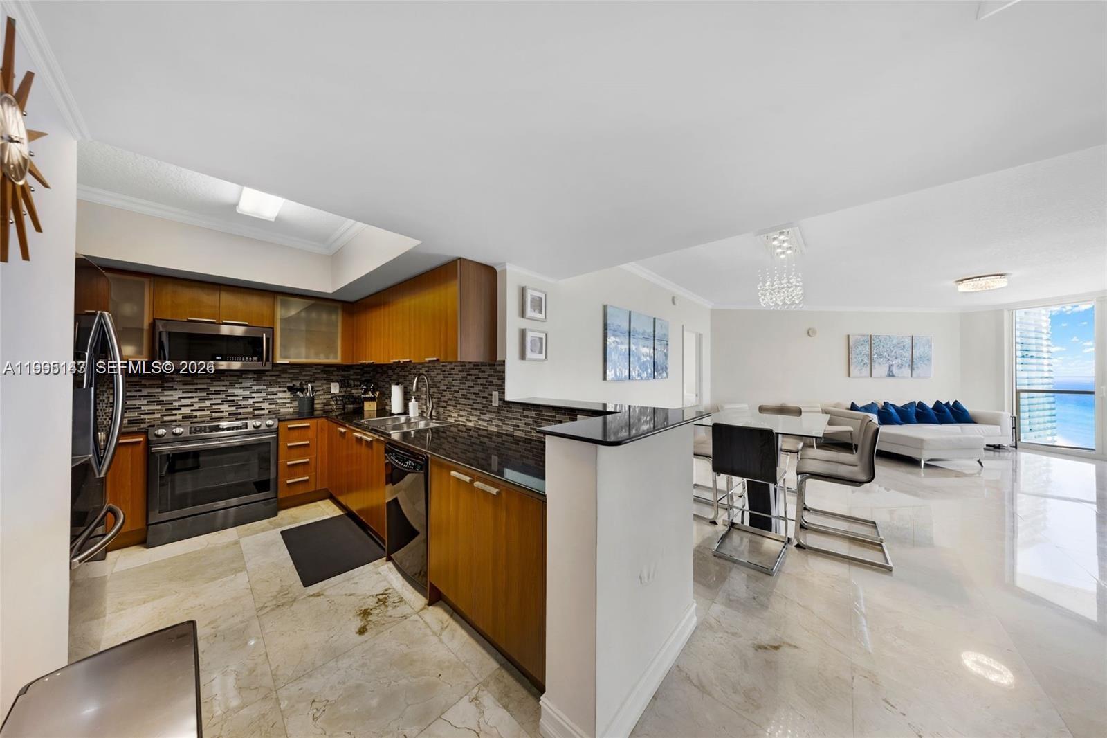 LA PERLA CONDO - Residential