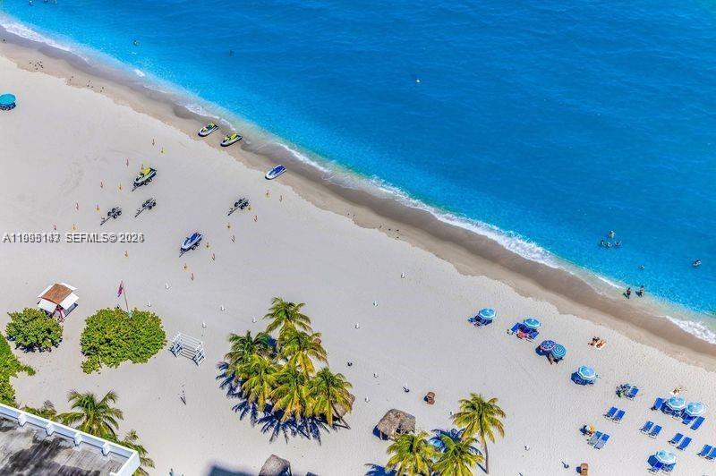 LA PERLA CONDO - Residential