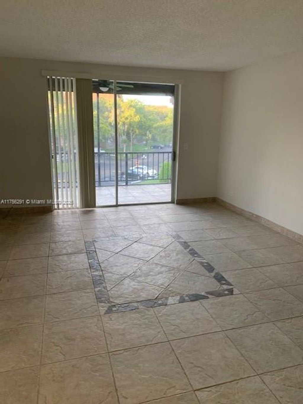 Photo of 3670 Inverrary Dr #3 K, Lauderhill, FL 33319 (MLS # A11756291)