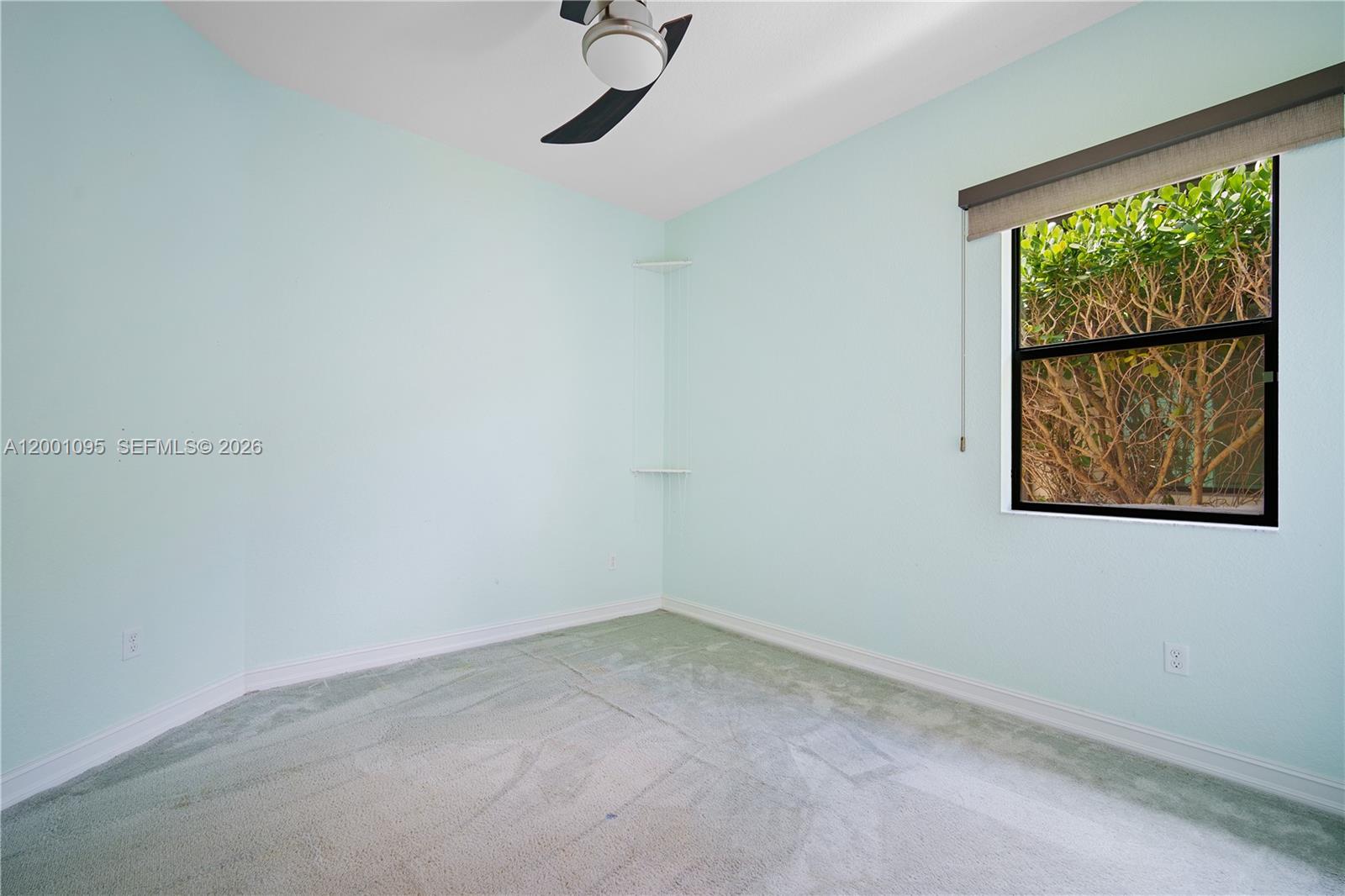 PEMBROKE LAKES SOUTH - Residential