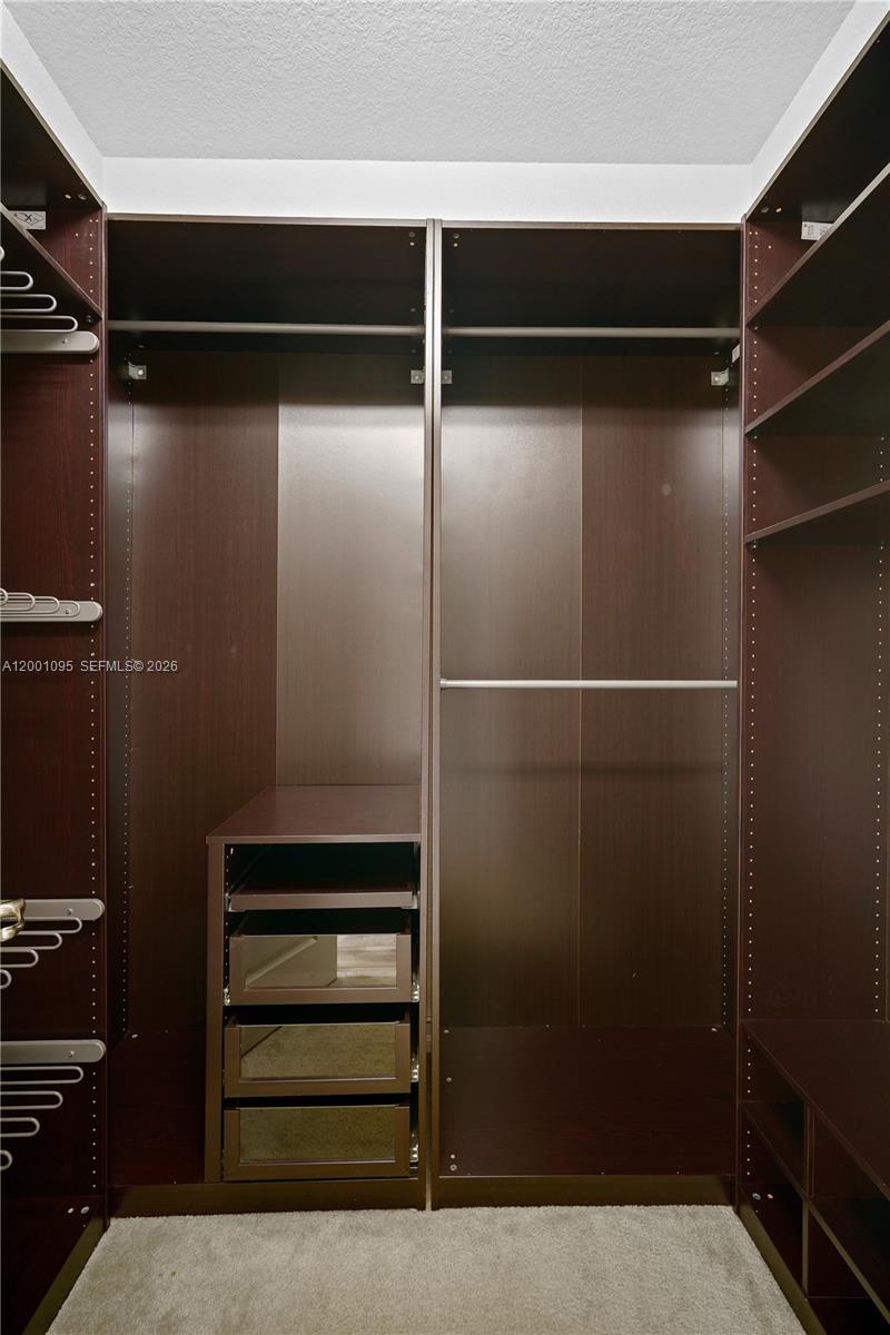 PEMBROKE LAKES SOUTH - Residential