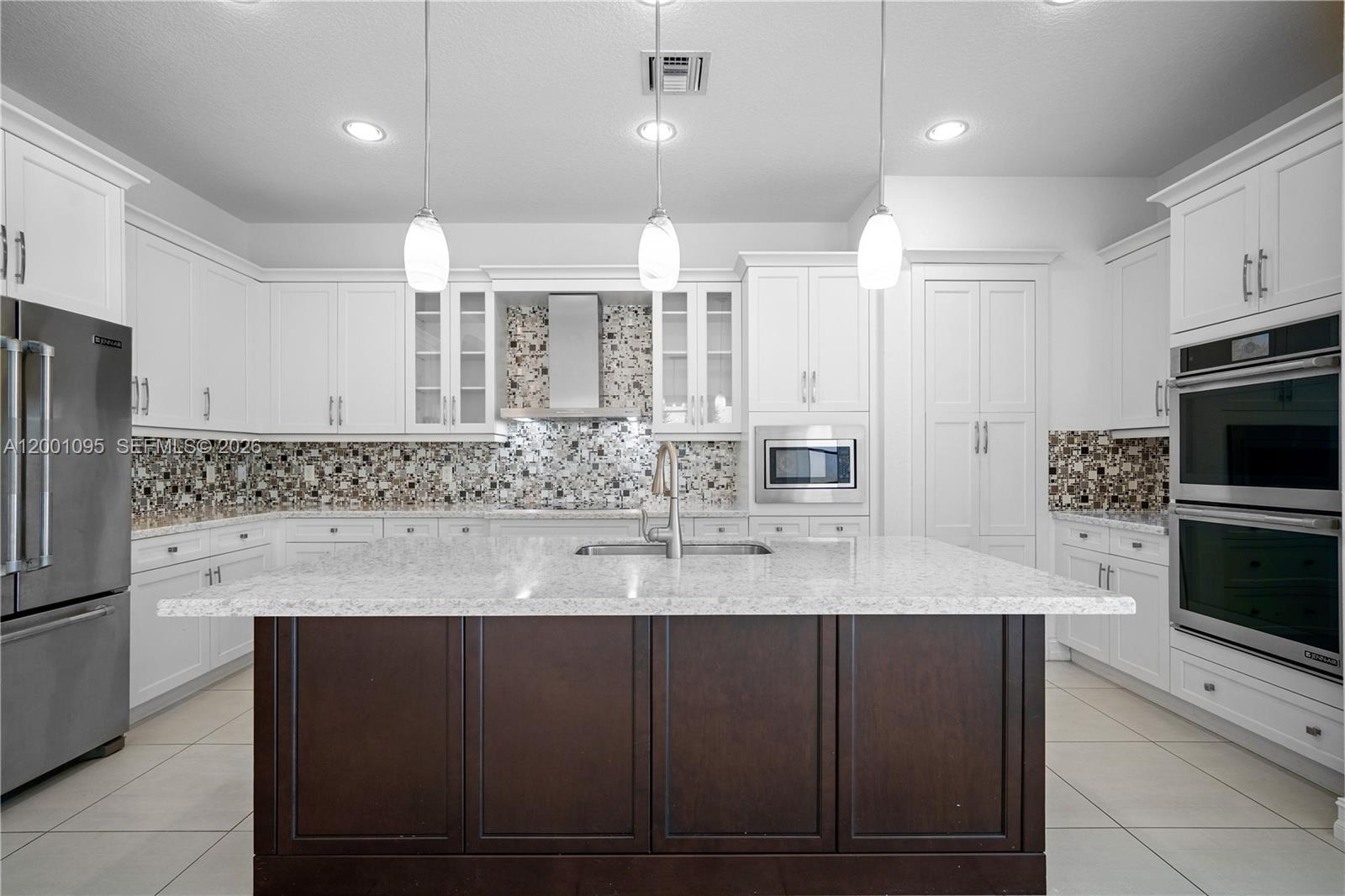 PEMBROKE LAKES SOUTH - Residential