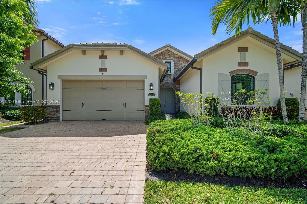 Photo of 1286 SW 113th Way, Pembroke Pines, FL 33025 (MLS # A12001095)