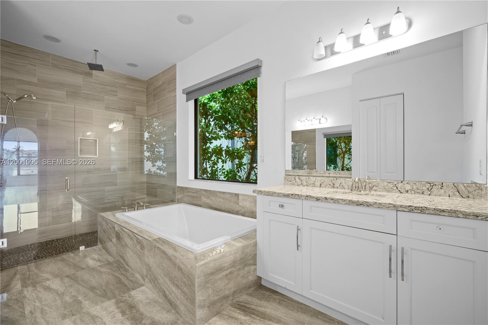 PEMBROKE LAKES SOUTH - Residential