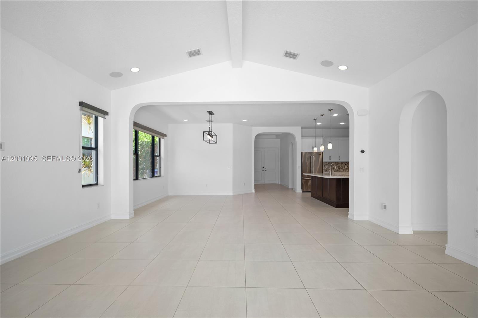 PEMBROKE LAKES SOUTH - Residential