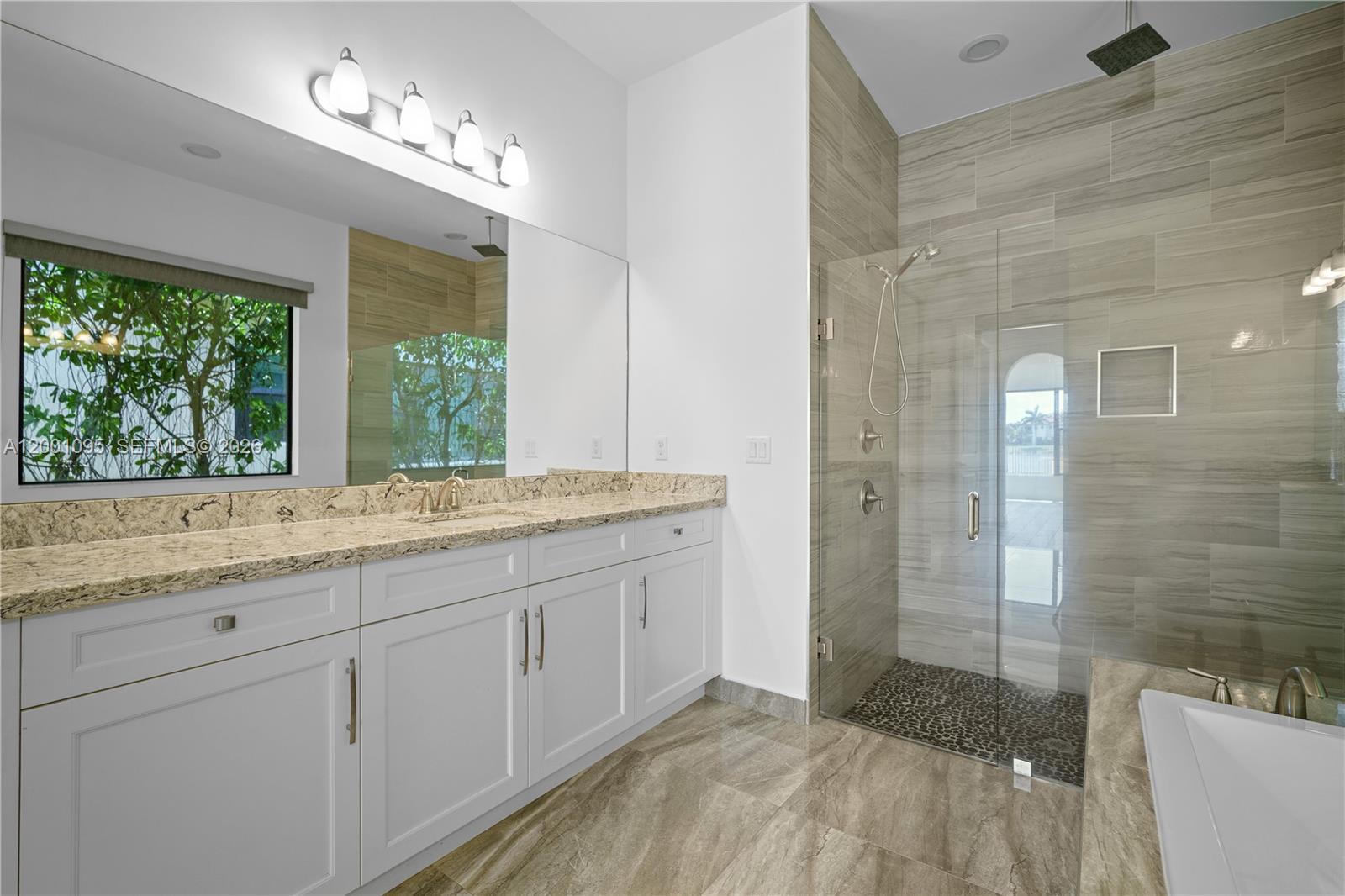 PEMBROKE LAKES SOUTH - Residential