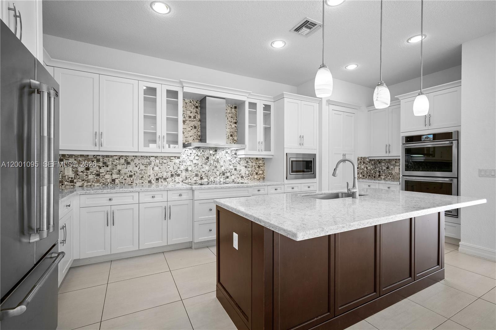 PEMBROKE LAKES SOUTH - Residential