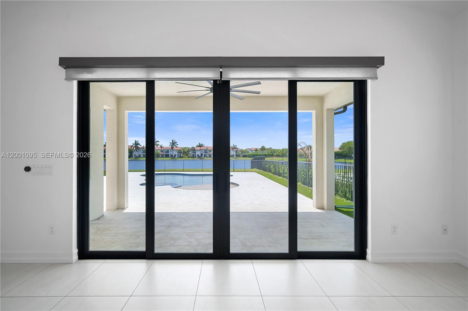 PEMBROKE LAKES SOUTH - Residential