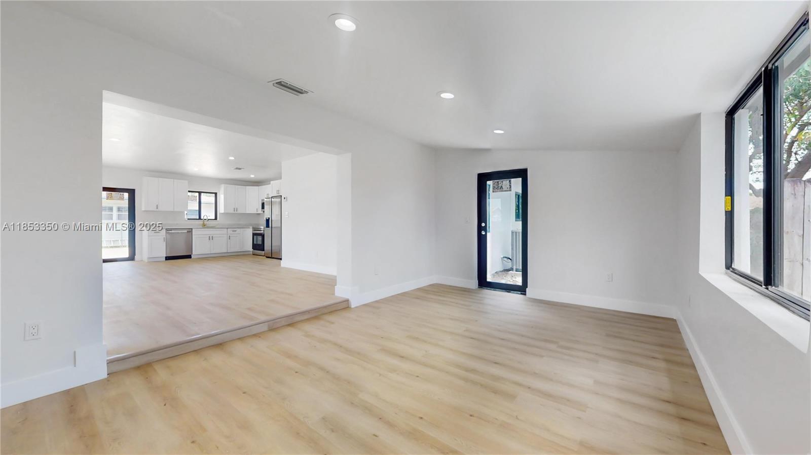 PALMETTO COUNTRY CLUB EST - Residential