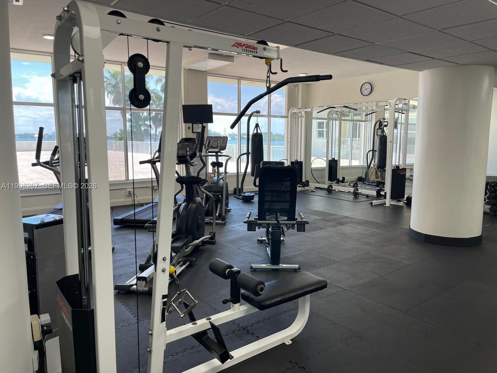 ISLAND POINTE CONDO - Residential Lease