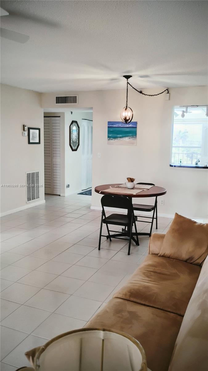 VILLAGES OF ORIOLE BONAIR - Residential