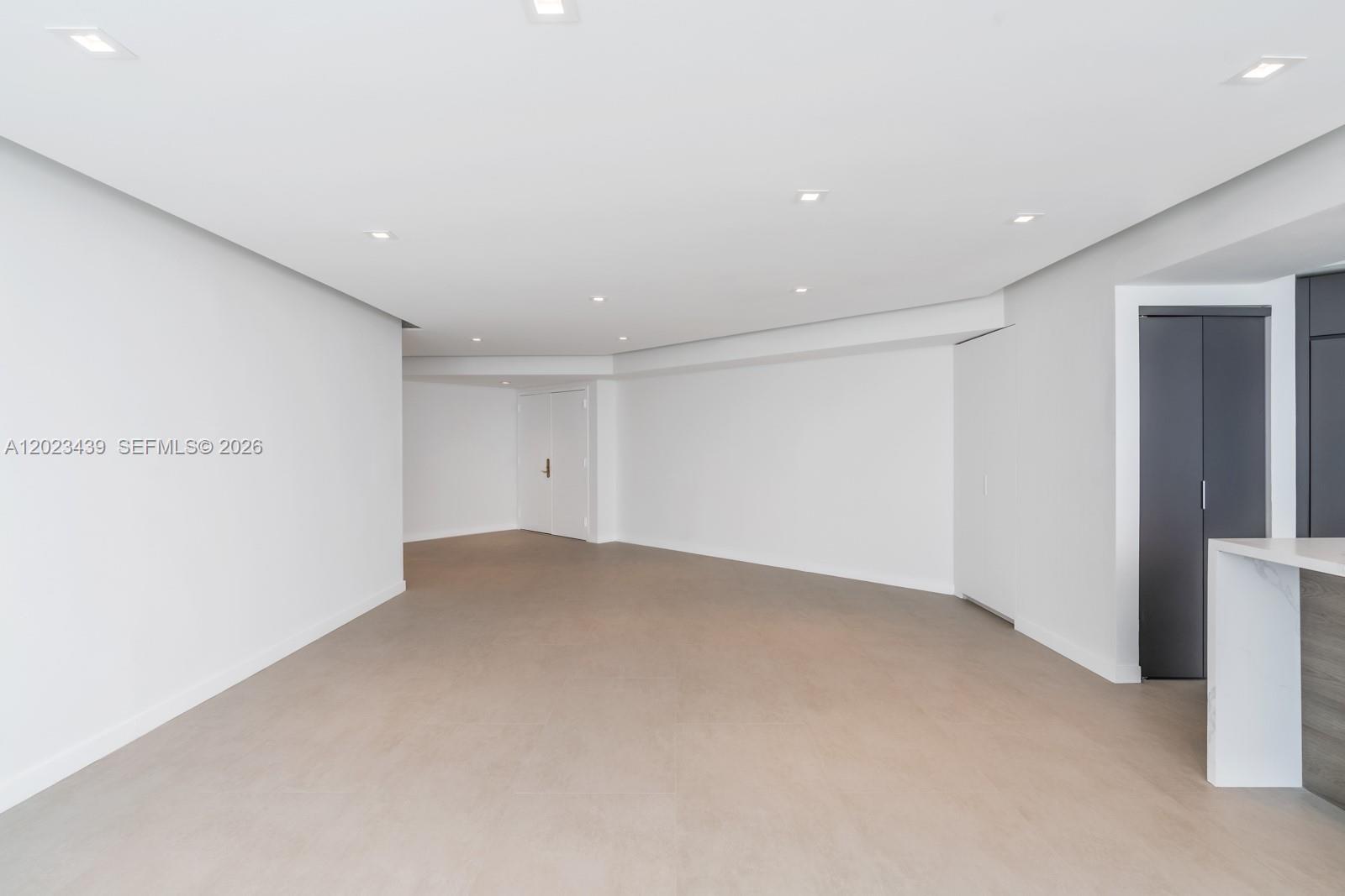 LA GORCE PALACE CONDO - Residential