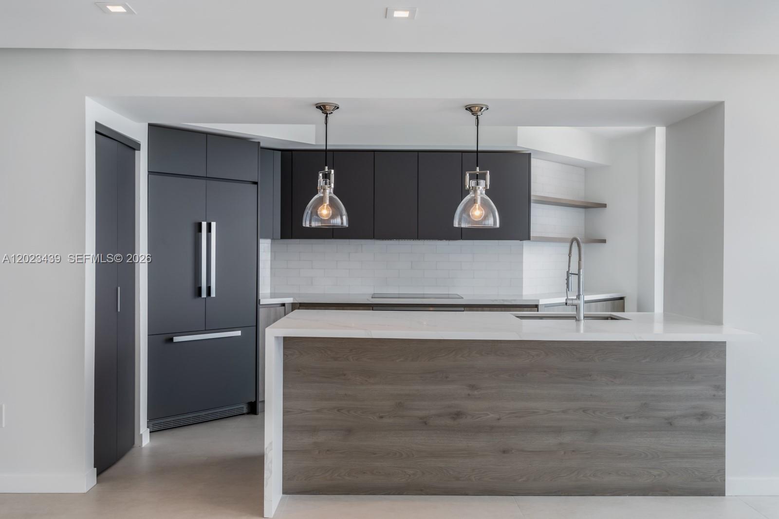 LA GORCE PALACE CONDO - Residential
