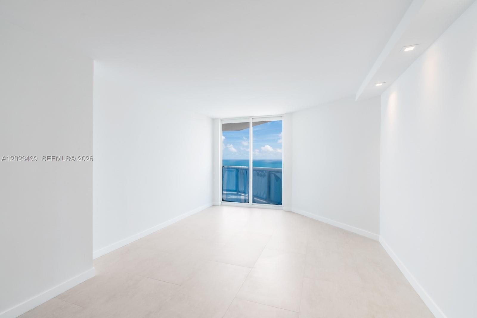 LA GORCE PALACE CONDO - Residential