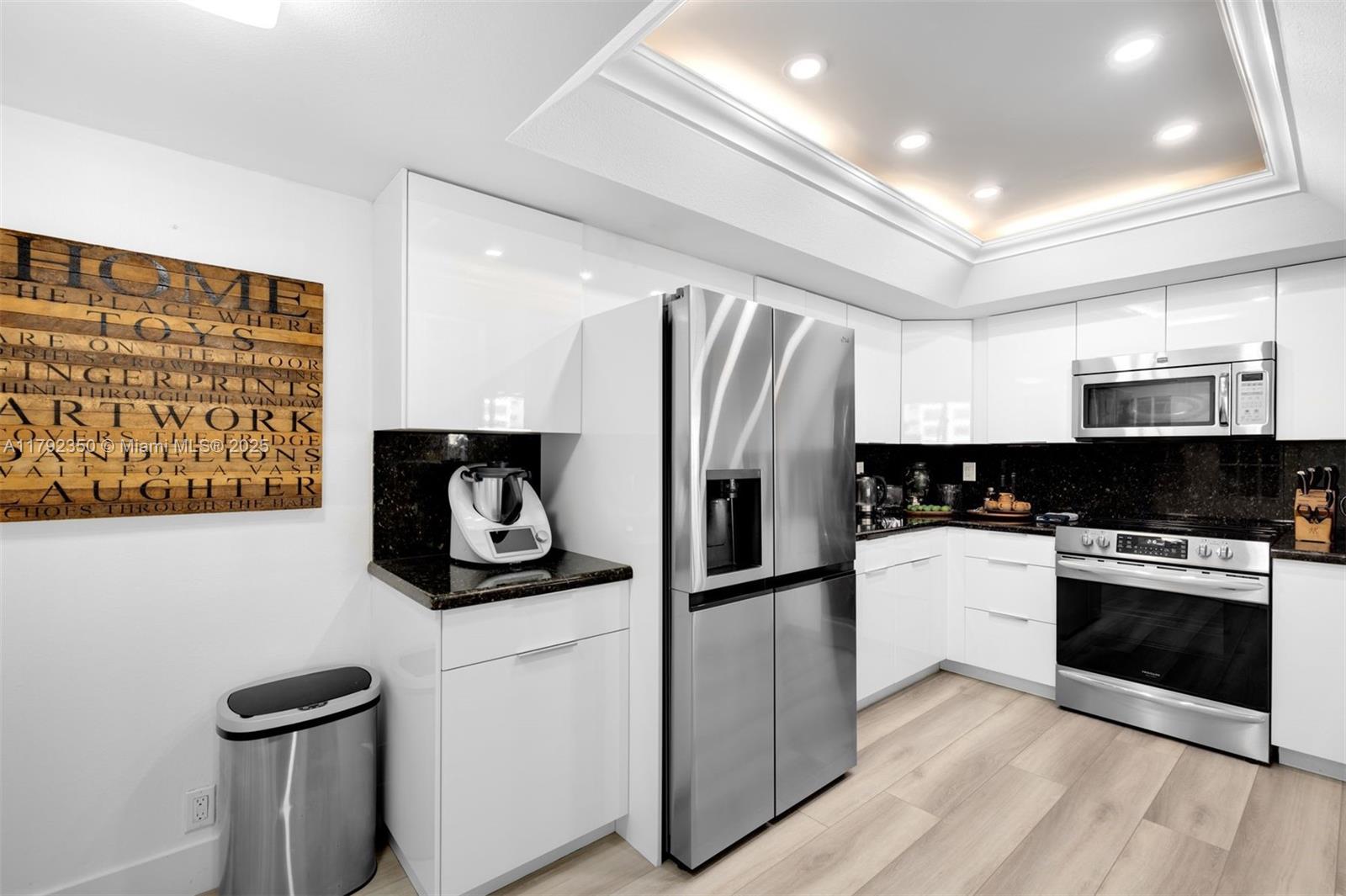 BRICKELL KEY ONE CONDO - Residential