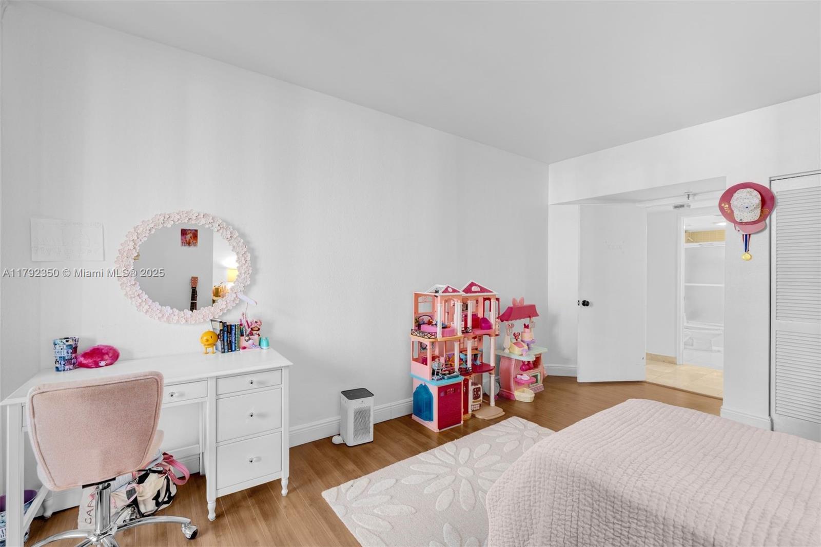 BRICKELL KEY ONE CONDO - Residential