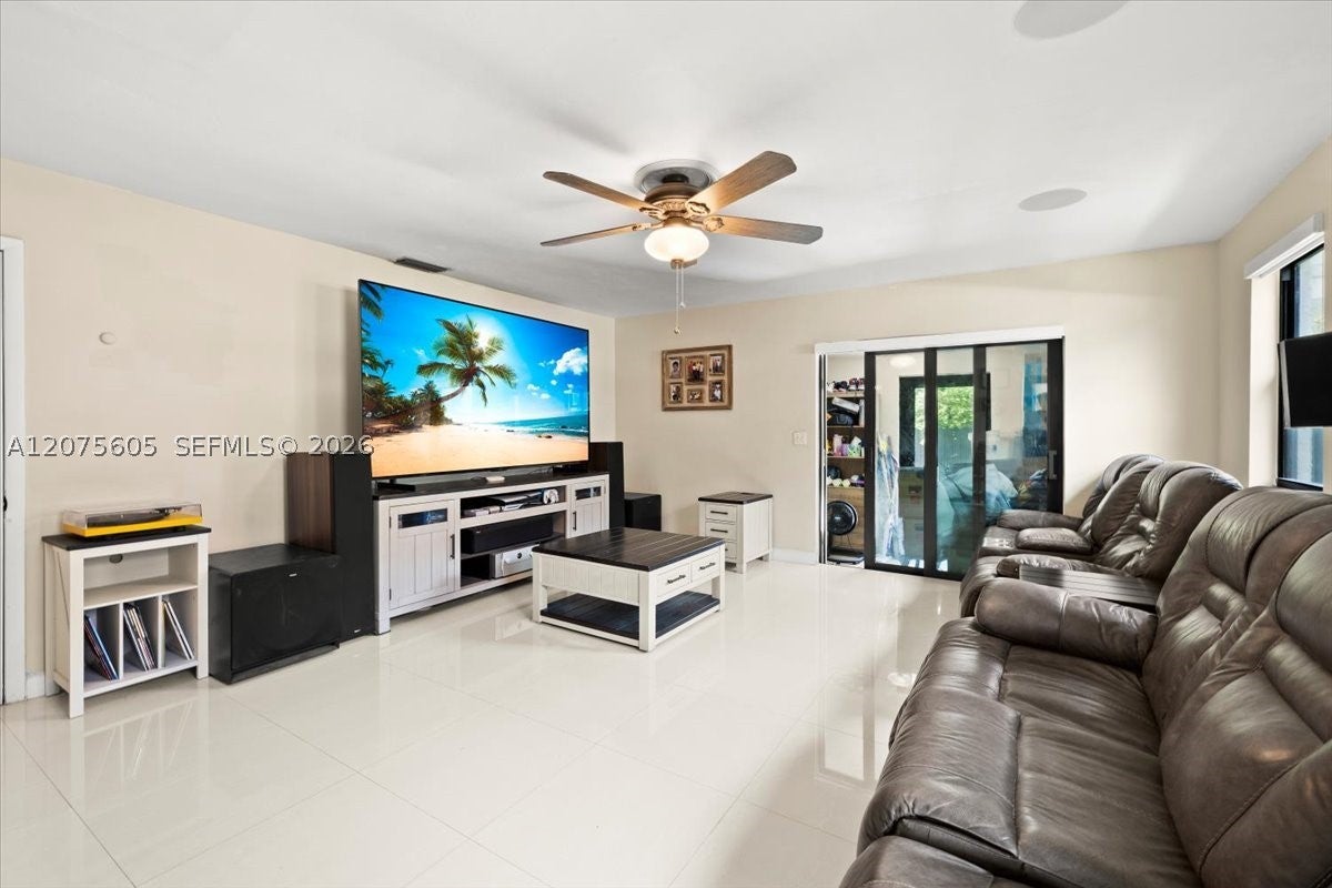 40 NW 119th St 0