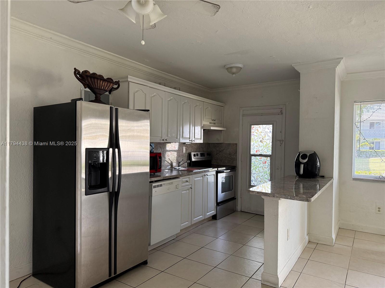 890 NW 45th Ave 5