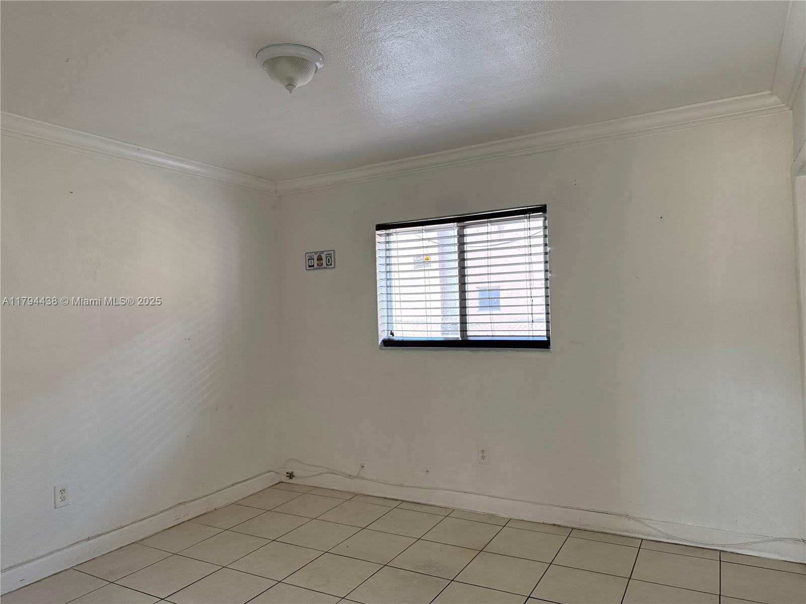 890 NW 45th Ave 5