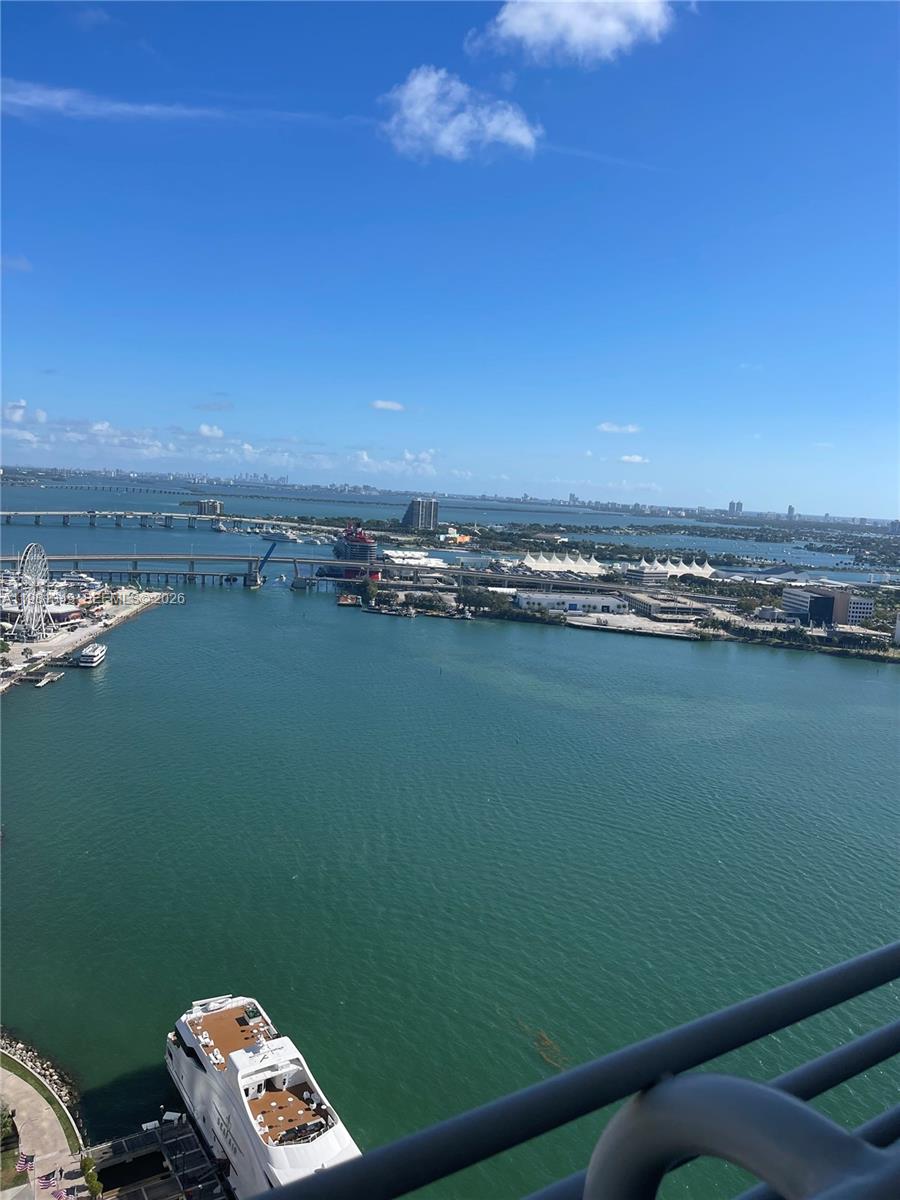 ONE MIAMI EAST CONDO - Residential Lease